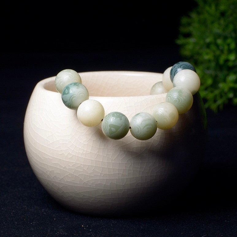 Imperial Green Carved Prayer Beads Bracelet - Image 3